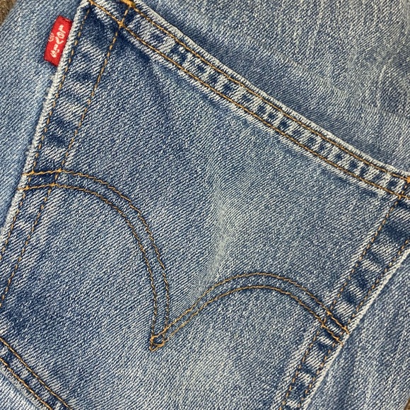 Handmade re-purposed Levi’s LGBTQ denim shoulderbag - Picture 8 of 10